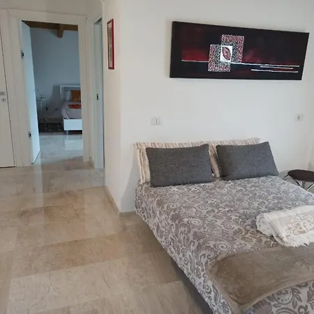 Casa Ghirthalos *